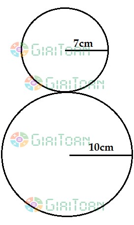Hai hình tròn có cùng tâm O như hình bênHình tròn bé có bán kính 5mChu vi  của hình tròn lớn là 4082mHỏi bán kính của  Olm